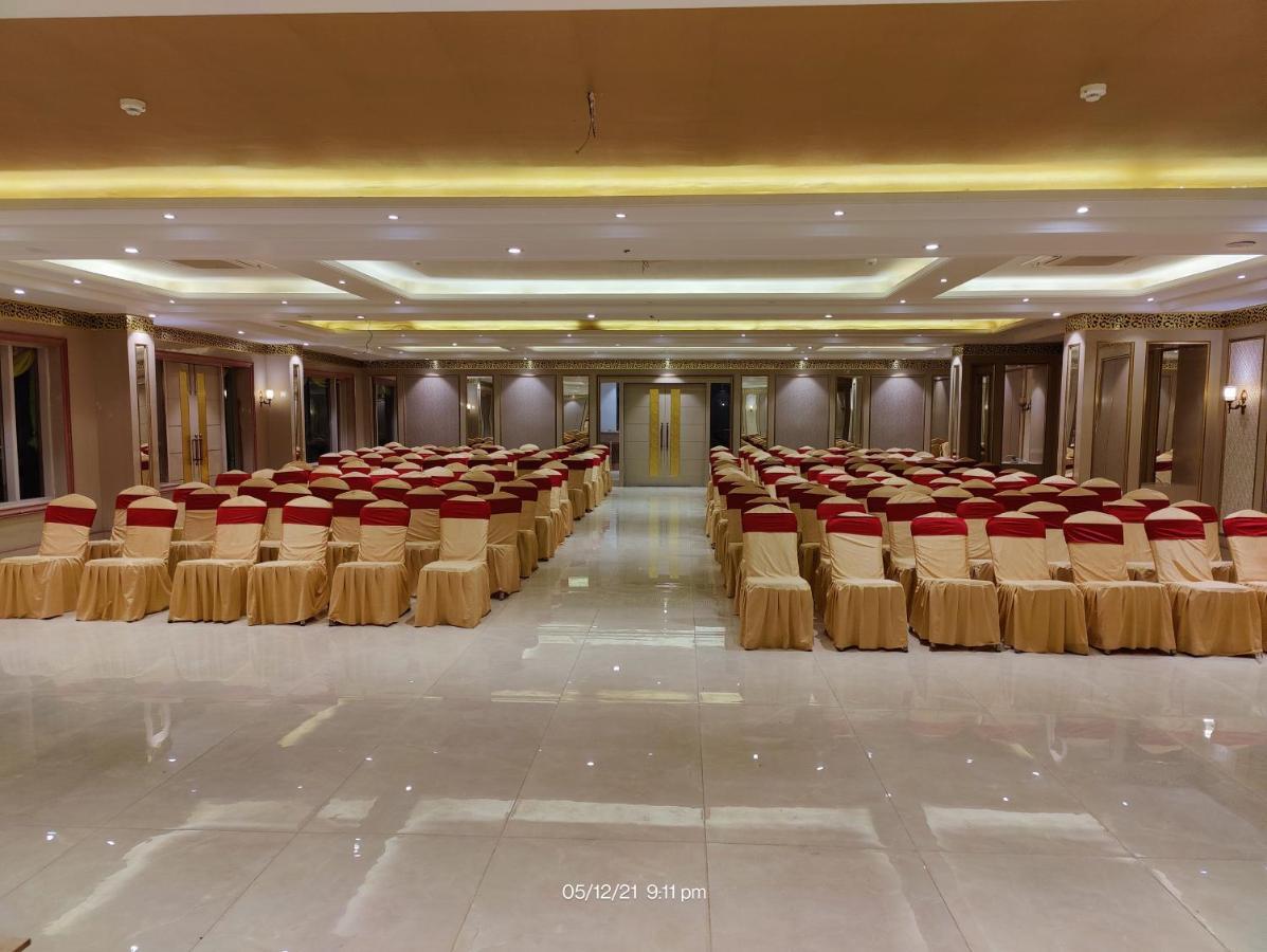 Mds Royal Resort Tulsipur Exterior photo